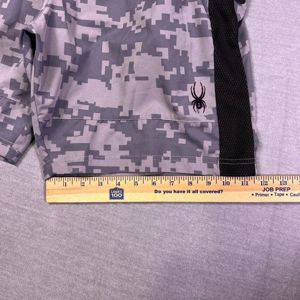 Spyder Active Digital Camo Zipper Pockets Mid Rise Athletic Shorts Mens L Gray